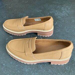Tom’s Cara Lug Sole Penny Loafer -size 9.5 -